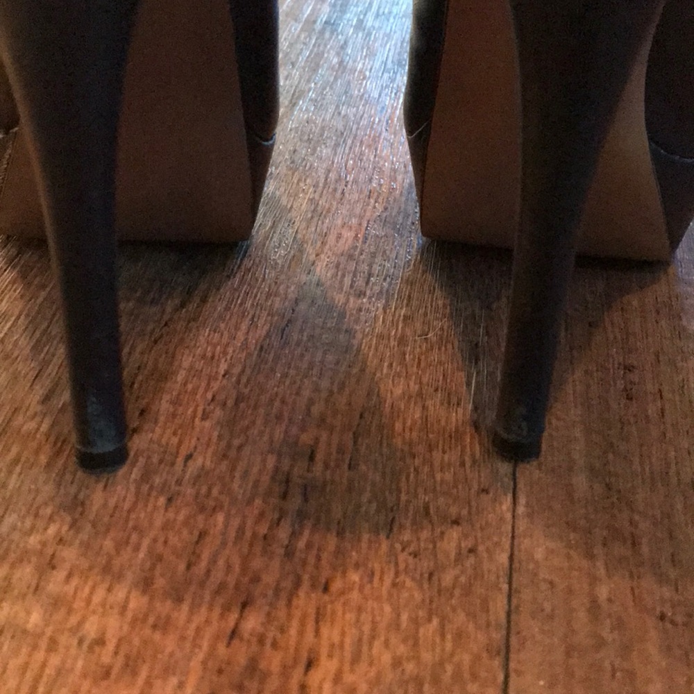 Steve Madden Darrina Platform Pumps - Picture 6 of 6